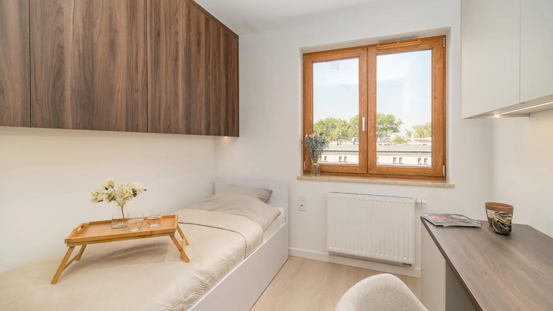 Krakow Prestige Suites - 61M2, Parking, Balcony, Workspace, Ac - By Rentujemy Apartment