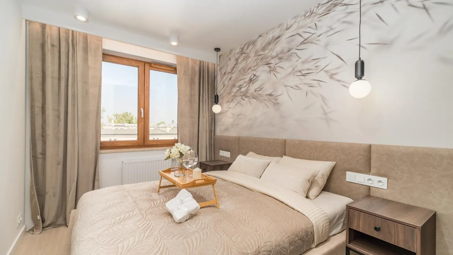 Apartament Krakow Prestige Suites - 61M2, Parking, Balcony, Workspace, Ac - By Rentujemy