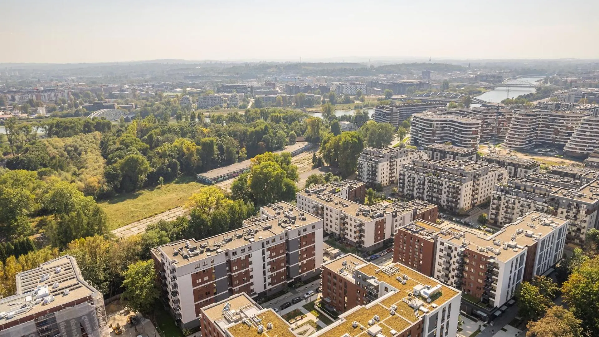 Krakow Prestige Suites - 61M2, Parking, Balcony, Workspace, Ac - By Rentujemy Apartment